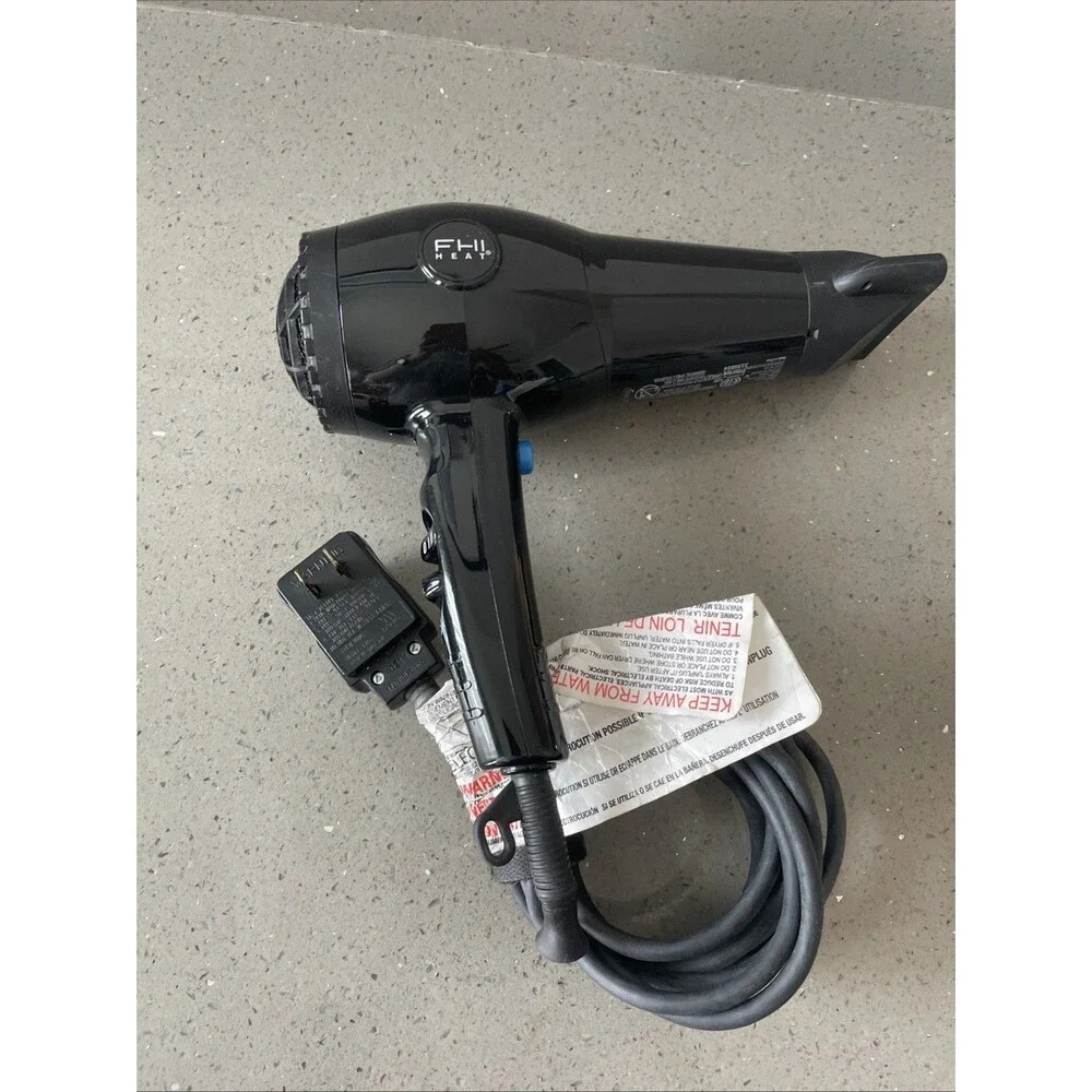 FHI Heat Technique Nano Weight Pro Tech Dryer 1500 Watts Hair Blow Dryer Black